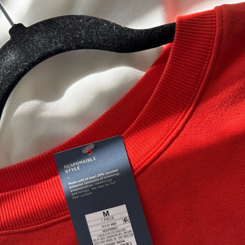 Red Cropped Oversized Sweatshirt - Picture 3 of 4